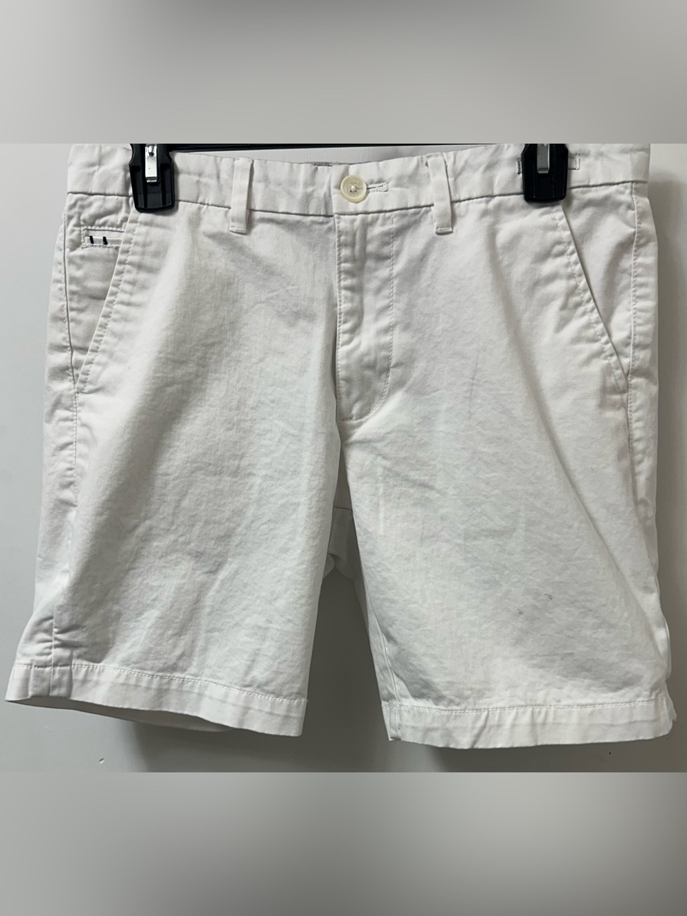Denim & Flower White Flat-Front Men’s Shorts